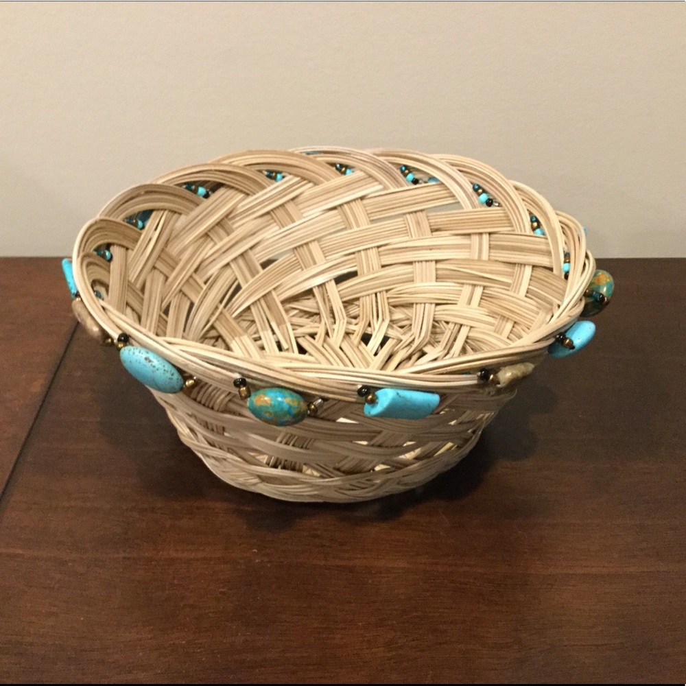 NWT Artisan Made Beaded Basket 🧺